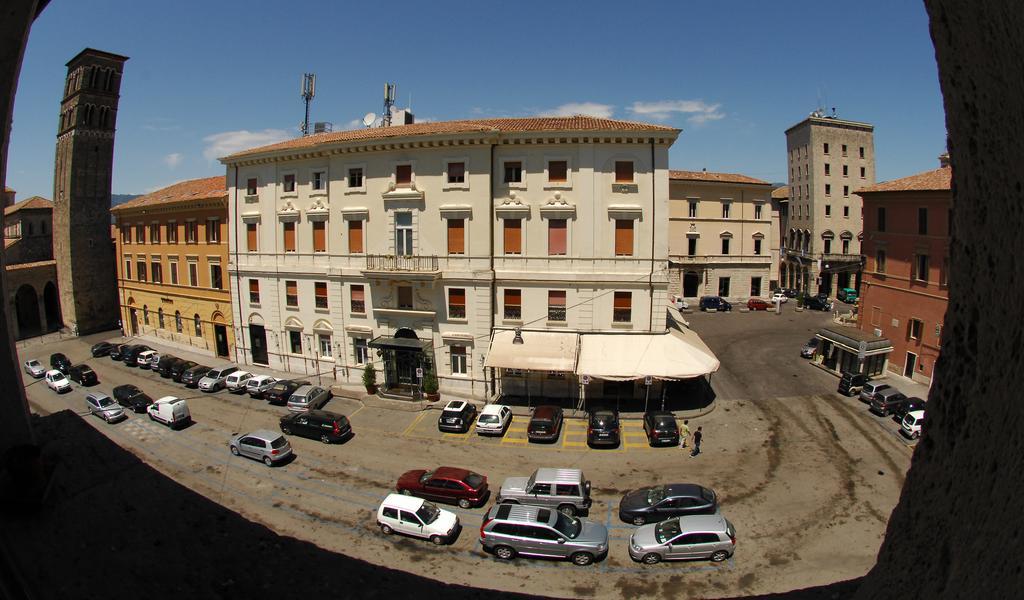 Grande Albergo Quattro Stagioni Риети Экстерьер фото