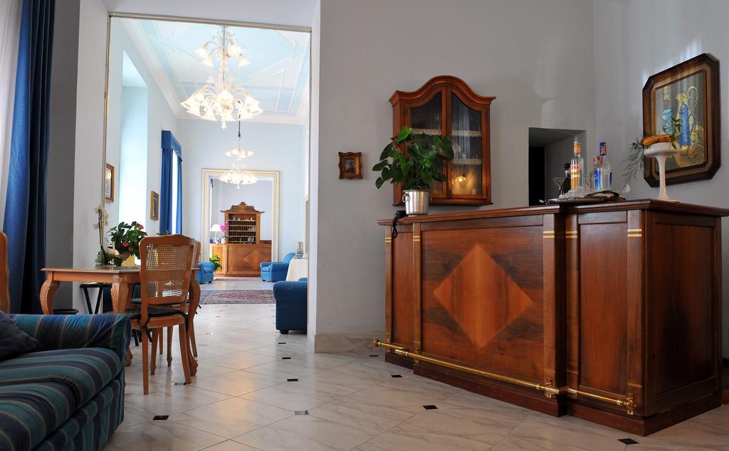 Grande Albergo Quattro Stagioni Риети Экстерьер фото