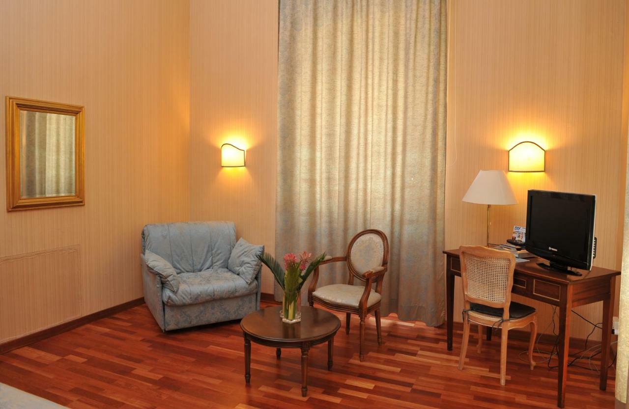 Grande Albergo Quattro Stagioni Риети Экстерьер фото